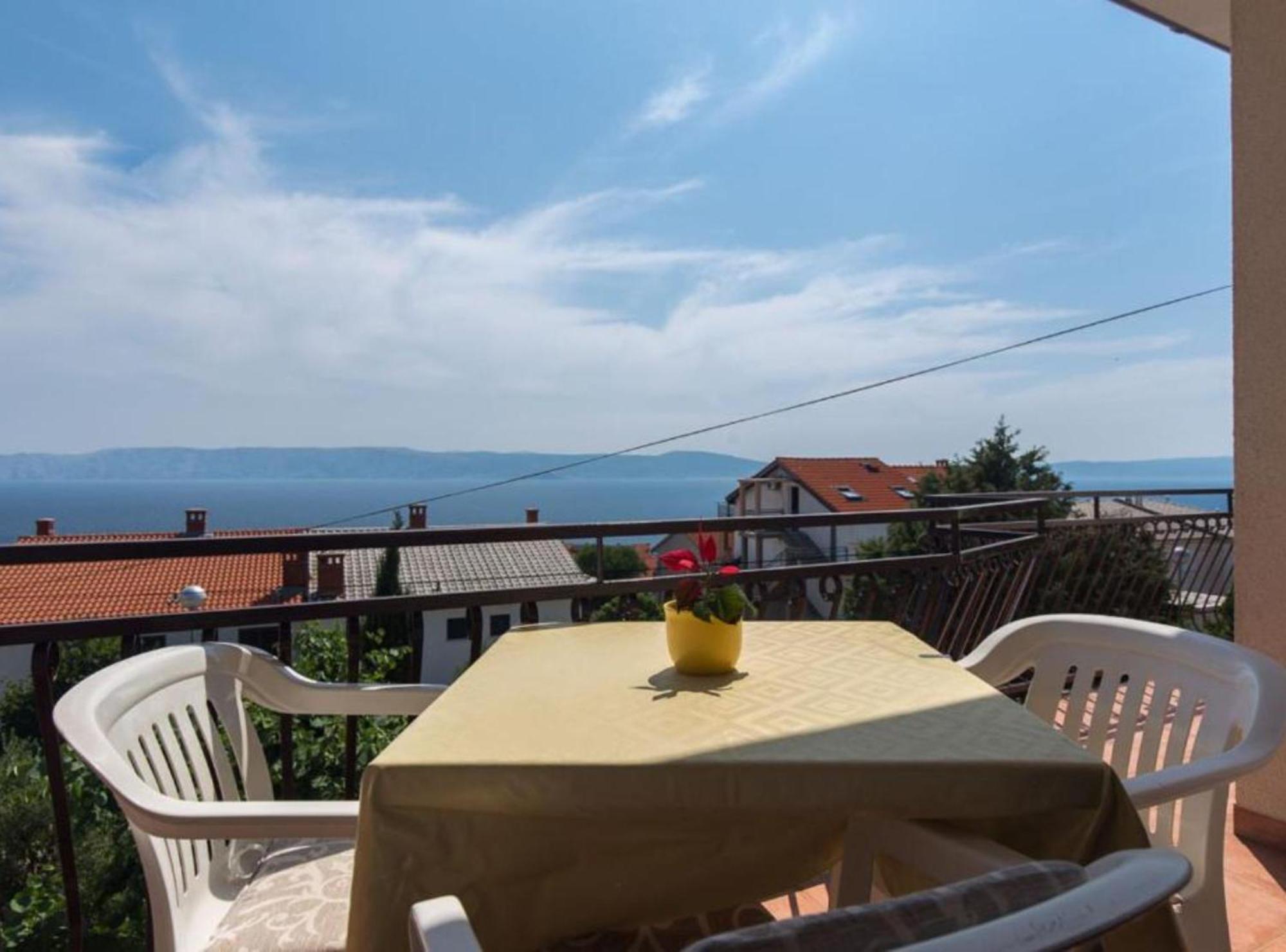 Apartments Marko Novi Vinodolski Exterior photo