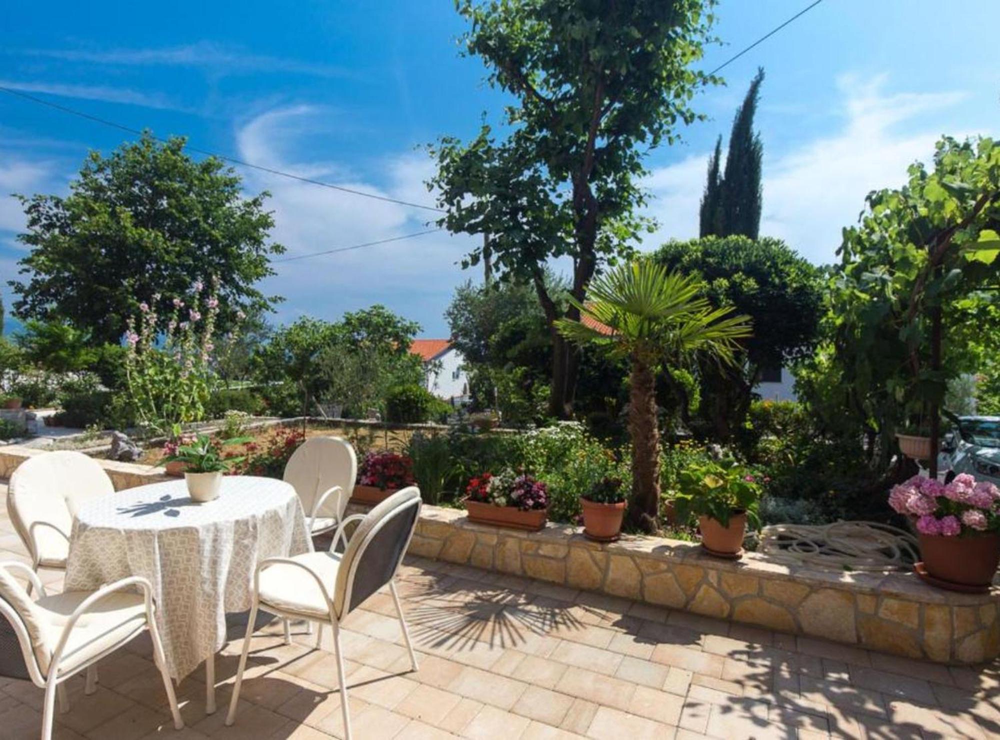 Apartments Marko Novi Vinodolski Exterior photo
